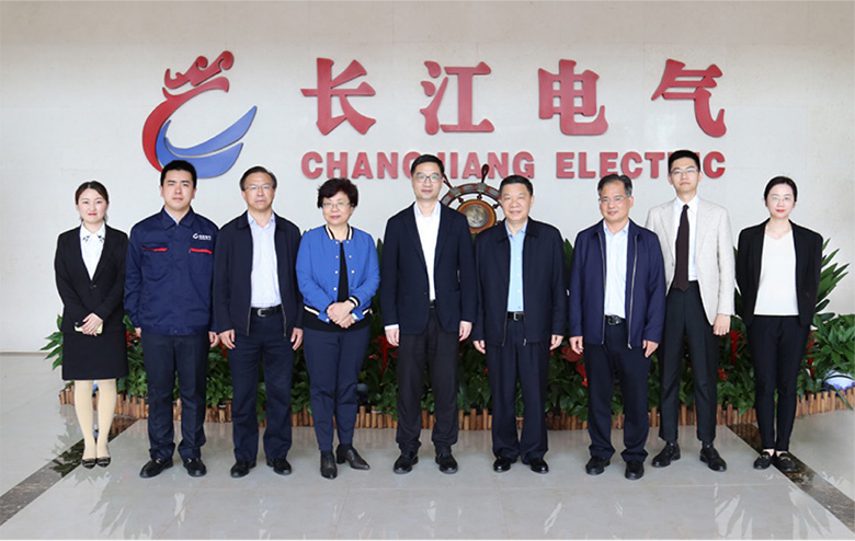 湖北省委常委、统战部部长宁咏视察长运娱乐